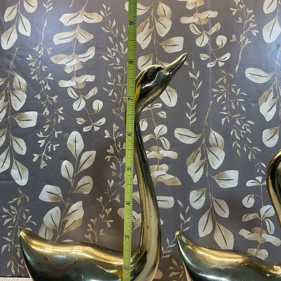 Vintage Pair Solid Brass Swans Figurines Mid Century Set (2) 6" & 8.25" - Picture 4 of 7